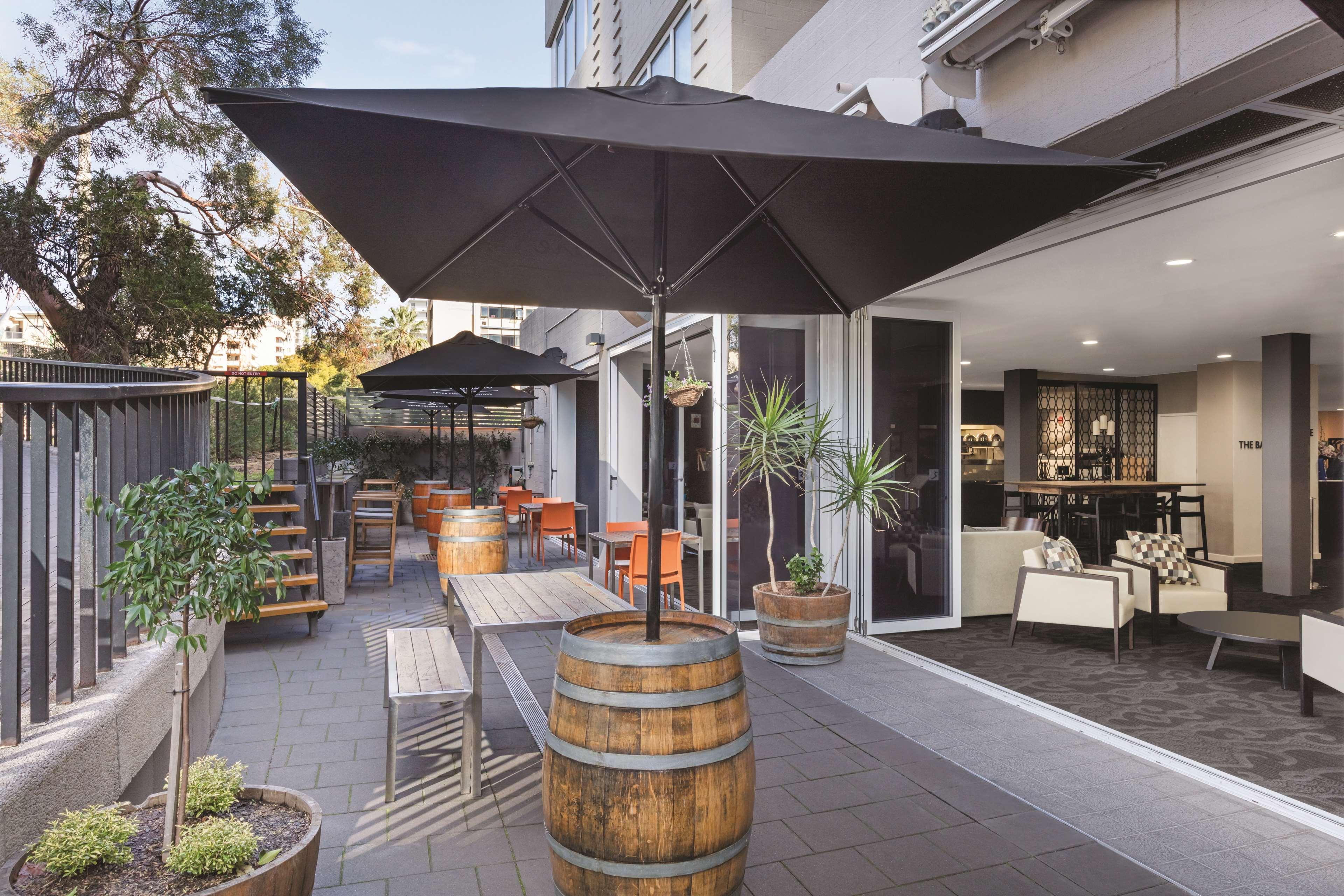 Rendezvous Hotel Perth Central — Photos 1